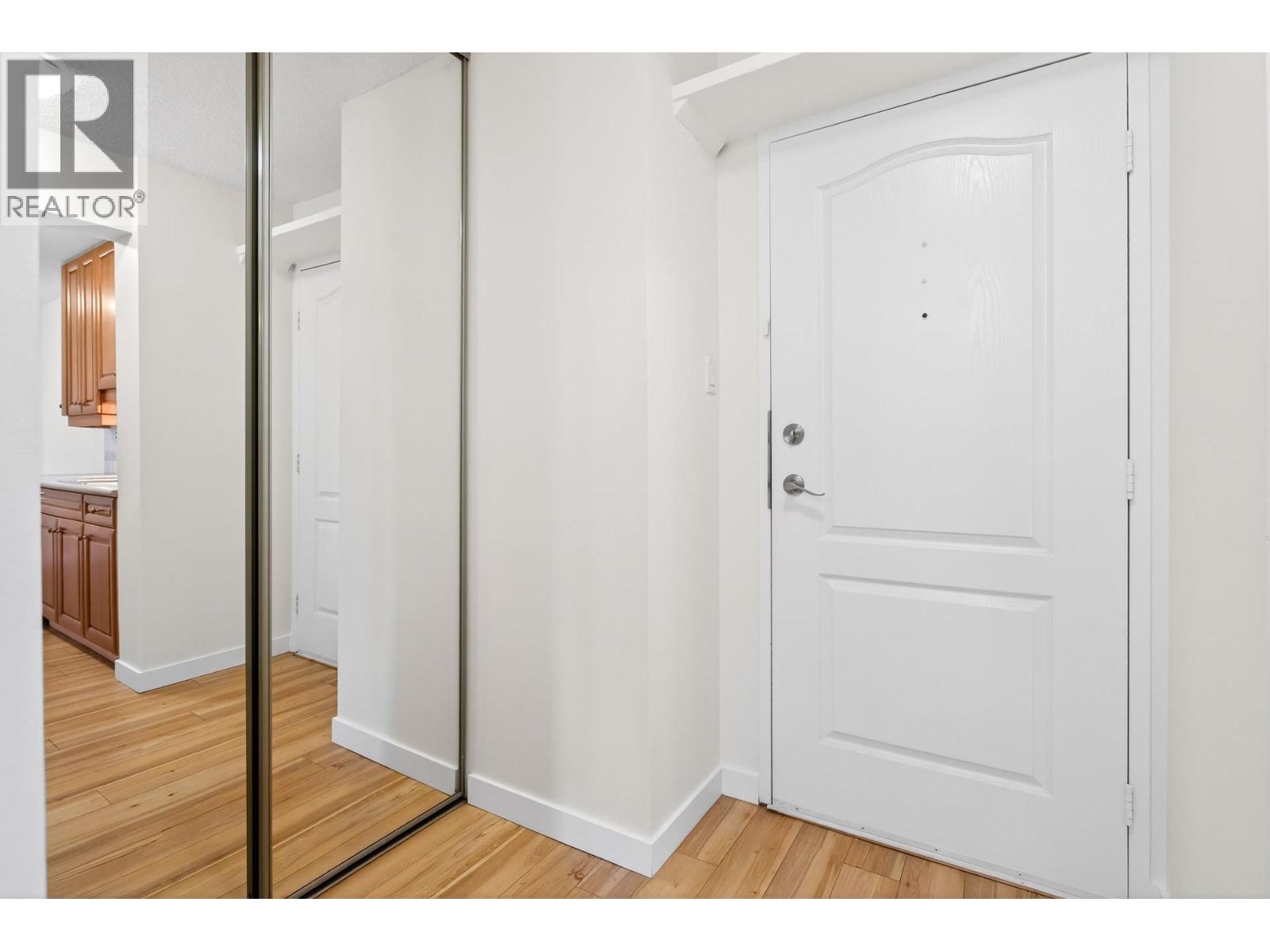 1306 2016 Fullerton Avenue, North Vancouver, British Columbia  V7N 3E9 - Photo 19 - R3117514