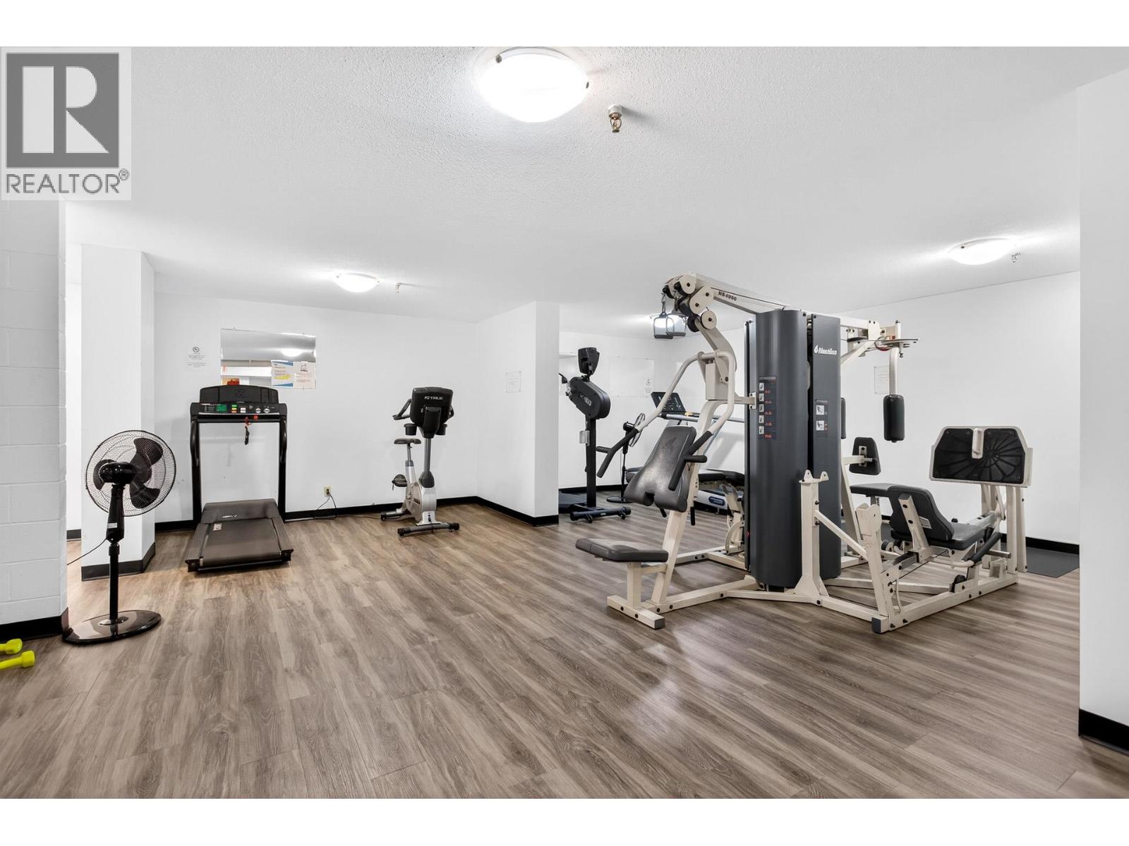 1306 2016 Fullerton Avenue, North Vancouver, British Columbia  V7N 3E9 - Photo 28 - R3117514