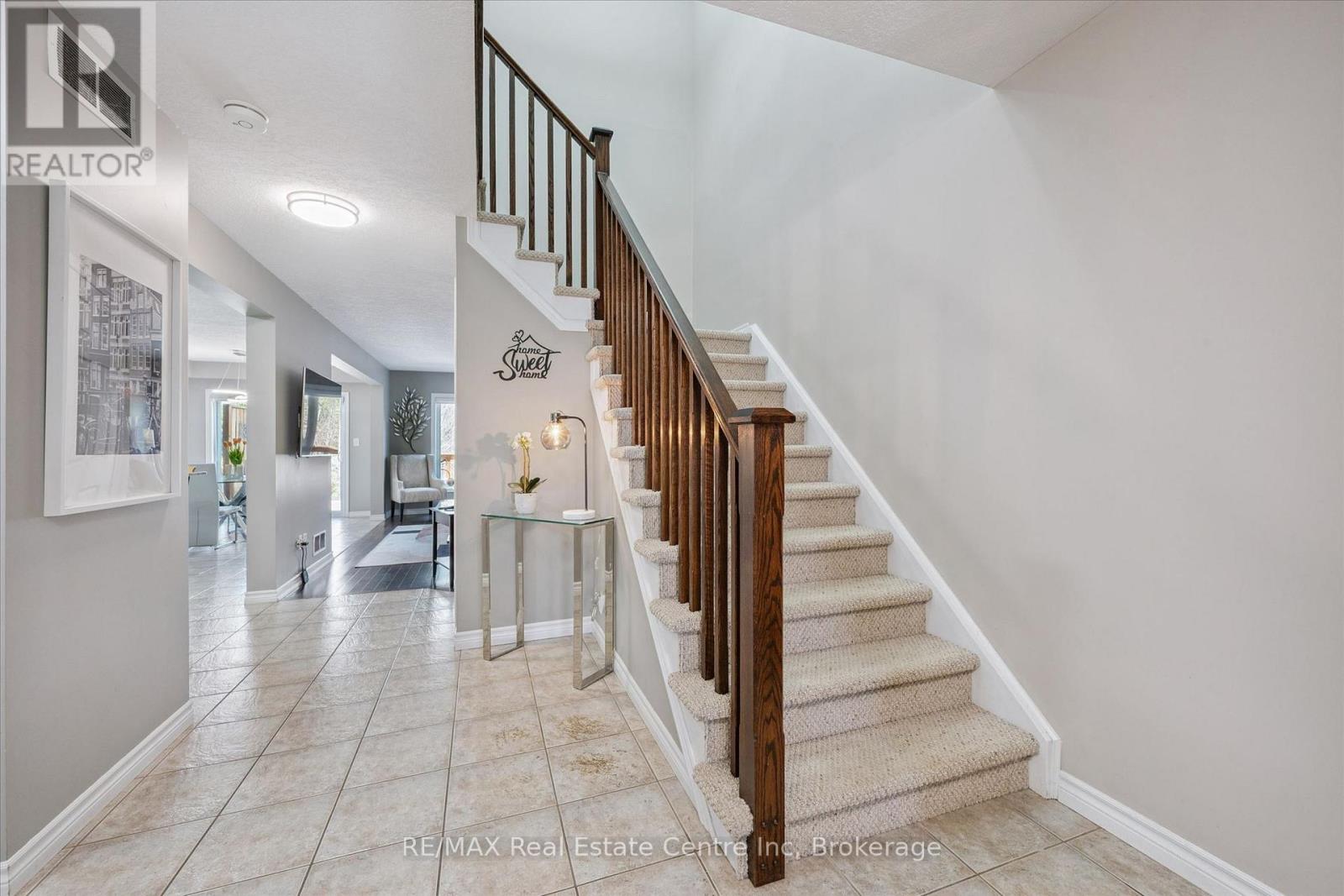 58 Clough Crescent, Guelph, Ontario  N1L 0G1 - Photo 5 - X13064574