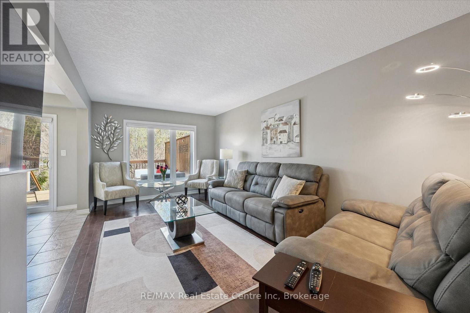 58 Clough Crescent, Guelph, Ontario  N1L 0G1 - Photo 7 - X13064574