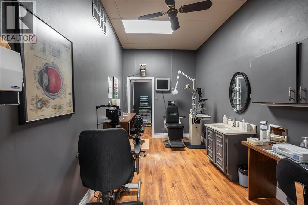 172 Christina Street, Sarnia, Ontario  N7T 5T9 - Photo 18 - 26009705