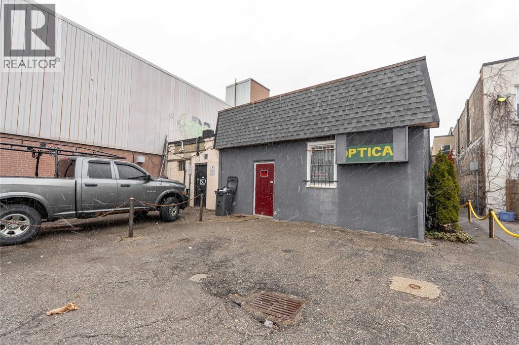 172 Christina Street, Sarnia, Ontario  N7T 5T9 - Photo 31 - 26009705