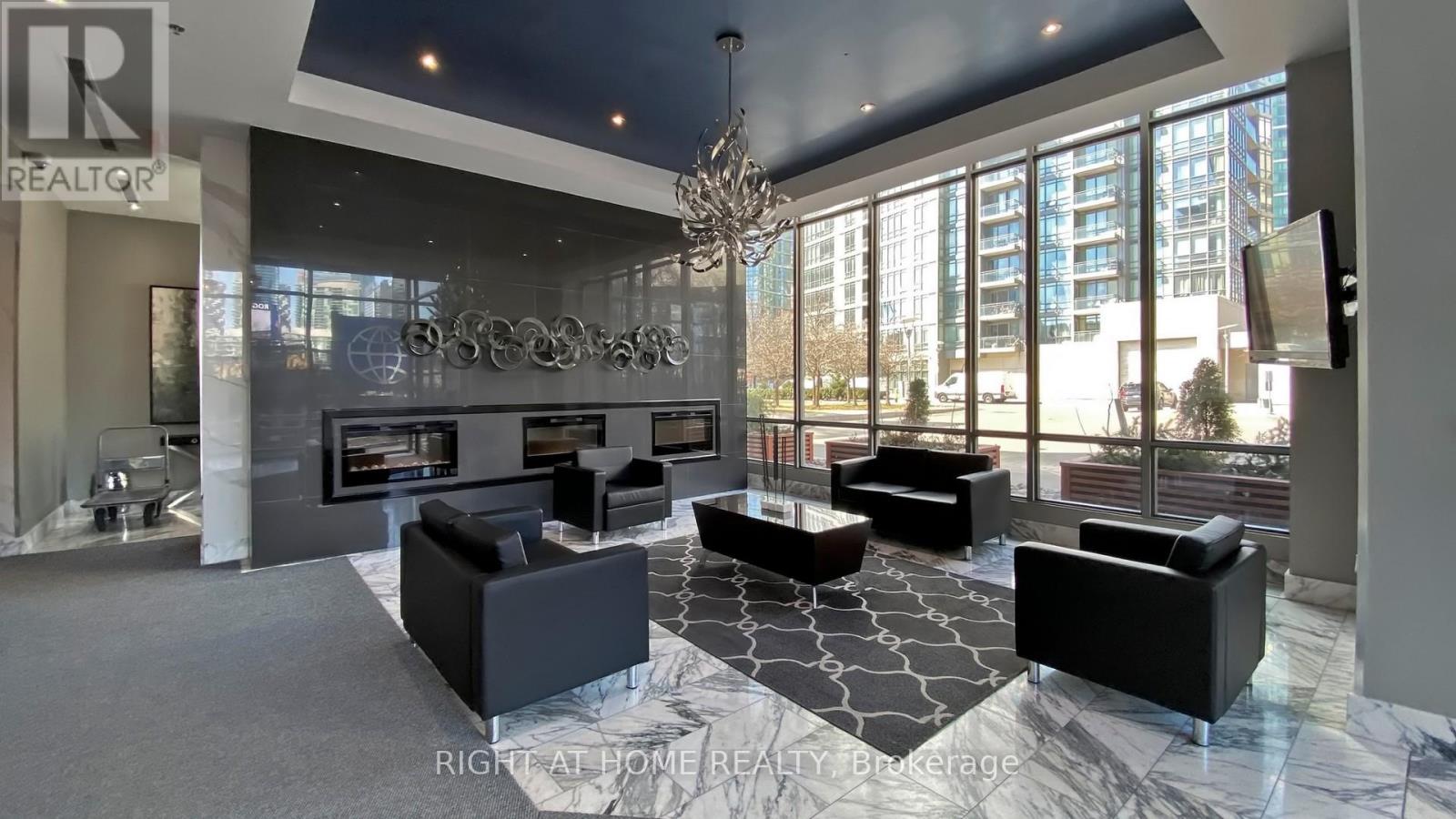 2102 - 5 Mariner Terrace, Toronto, Ontario  M5V 3V6 - Photo 4 - C13064546