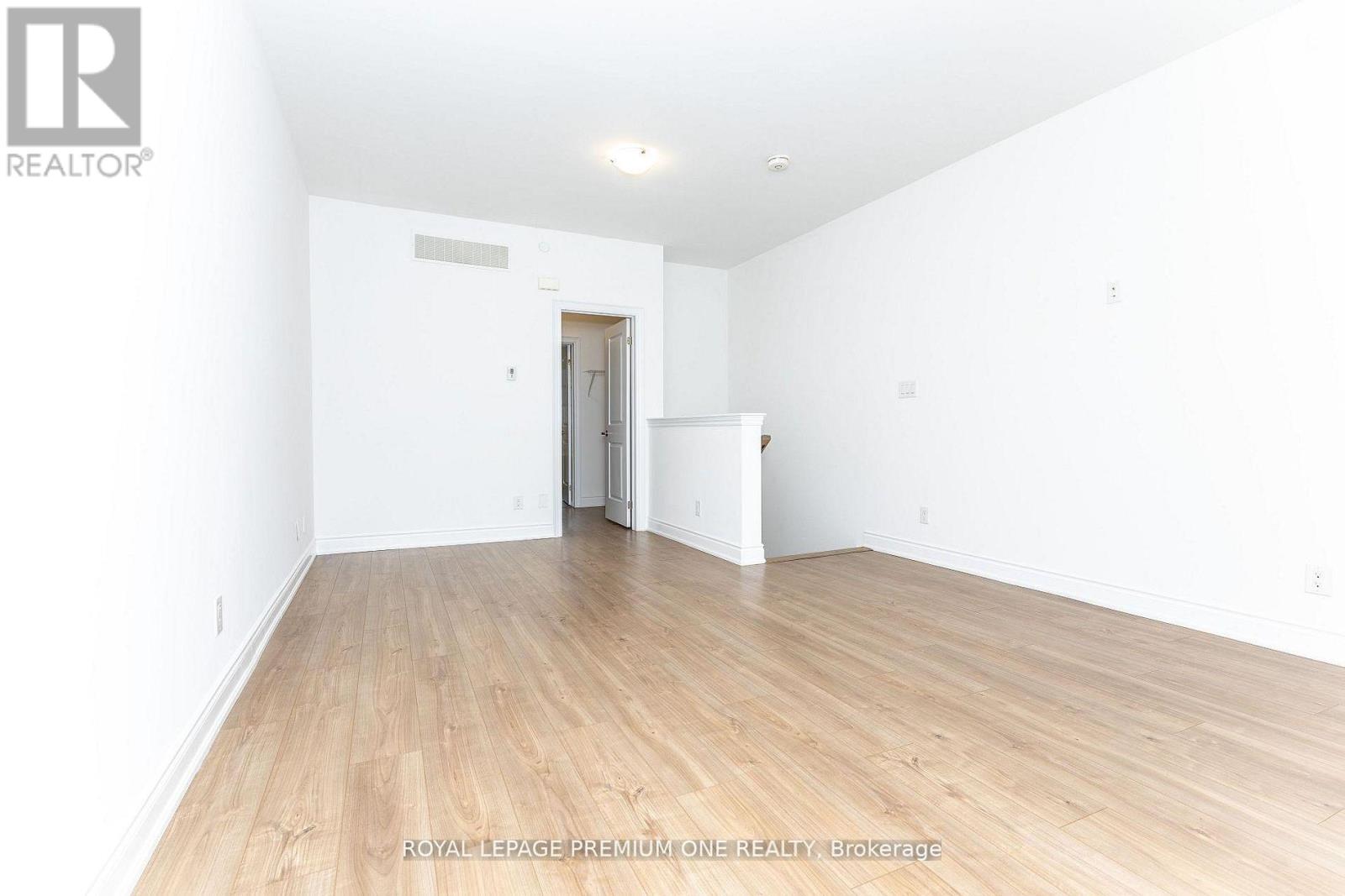 31 Salvador Allende Court, Toronto, Ontario  M6G 0A3 - Photo 27 - C13064640