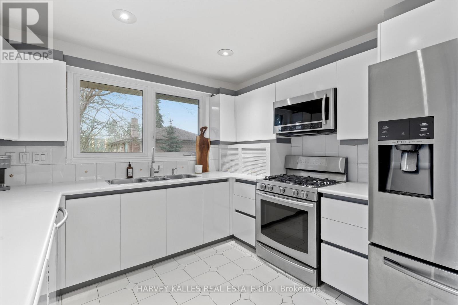 40 Bryant Street, Toronto, Ontario  M3H 5A1 - Photo 10 - C13064704