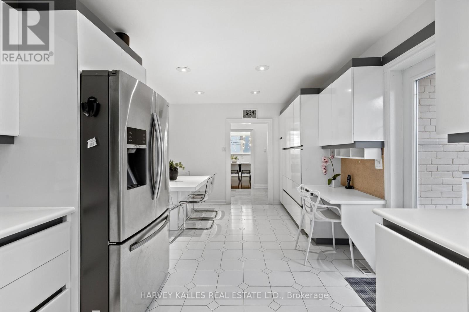 40 Bryant Street, Toronto, Ontario  M3H 5A1 - Photo 11 - C13064704