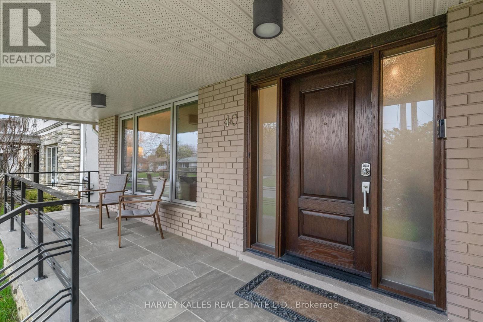 40 Bryant Street, Toronto, Ontario  M3H 5A1 - Photo 3 - C13064704
