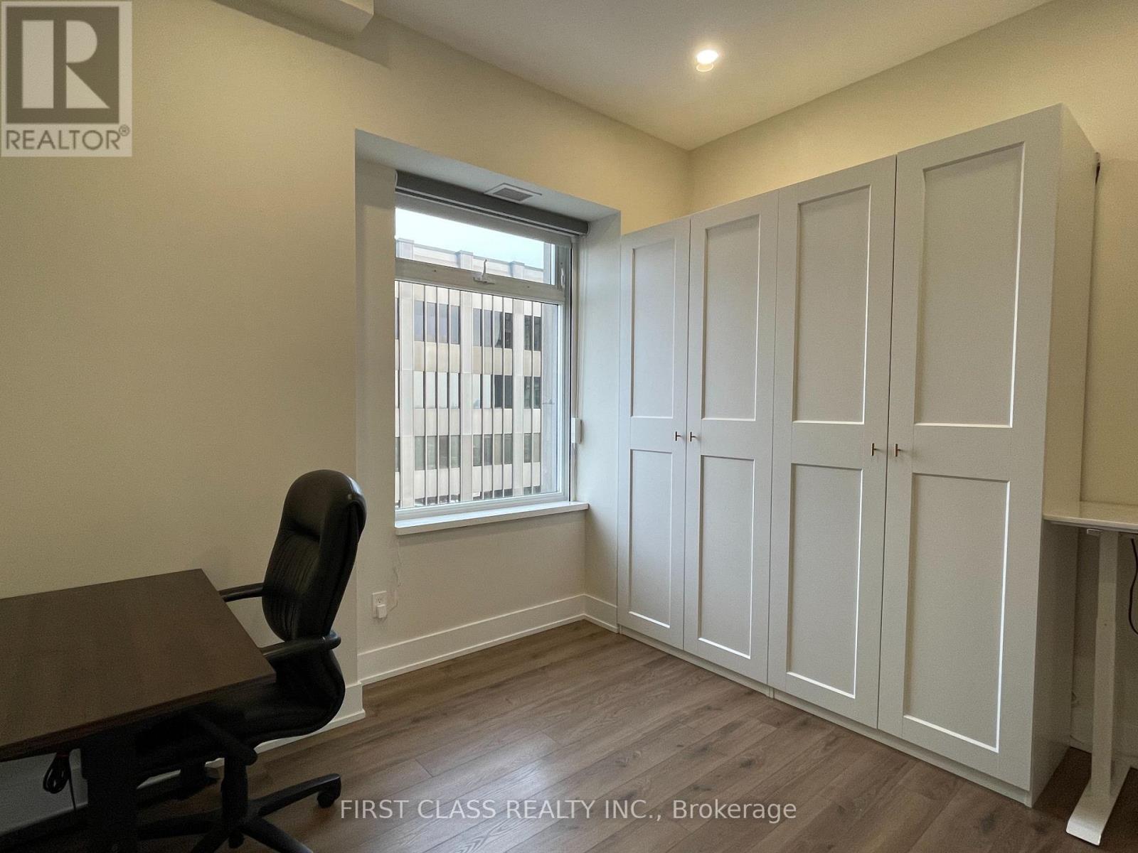 1505 - 111 St Clair Avenue W, Toronto, Ontario  M4V 1N5 - Photo 15 - C13064716