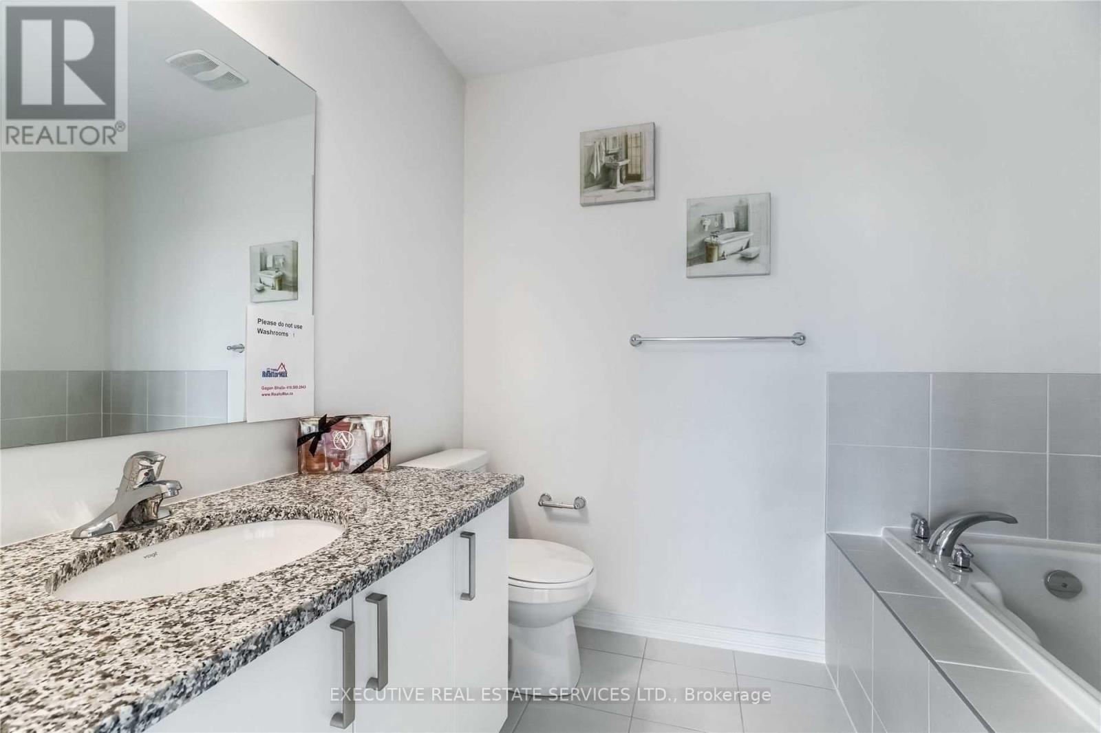 245 Royal Northern Path, Oshawa (Windfields), Ontario  L1L 0R6 - Photo 7 - E13064502