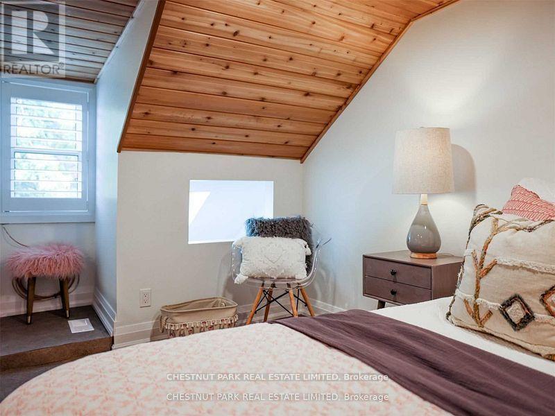 14 Allen Avenue, Toronto, Ontario  M4M 1T4 - Photo 22 - E13064566