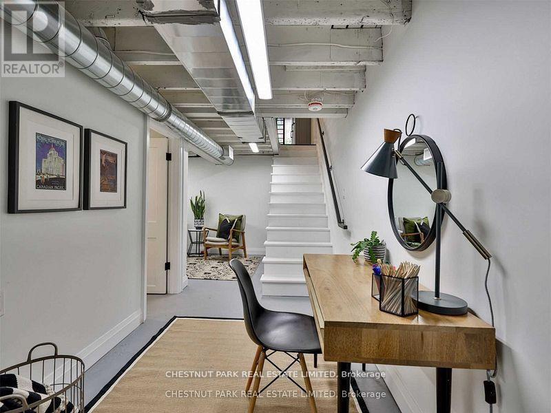 14 Allen Avenue, Toronto, Ontario  M4M 1T4 - Photo 24 - E13064566