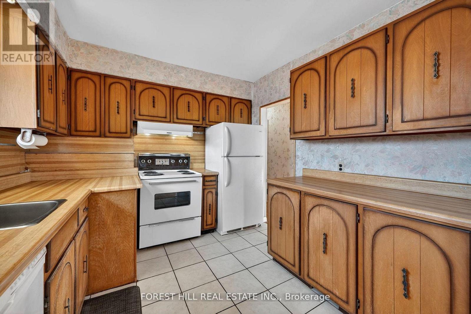 14 Stephenfrank Road, Toronto, Ontario  M1P 3W3 - Photo 10 - E13064652