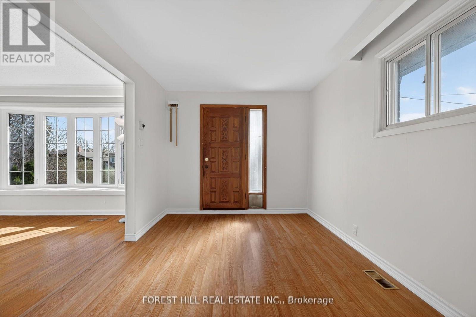 14 Stephenfrank Road, Toronto, Ontario  M1P 3W3 - Photo 4 - E13064652