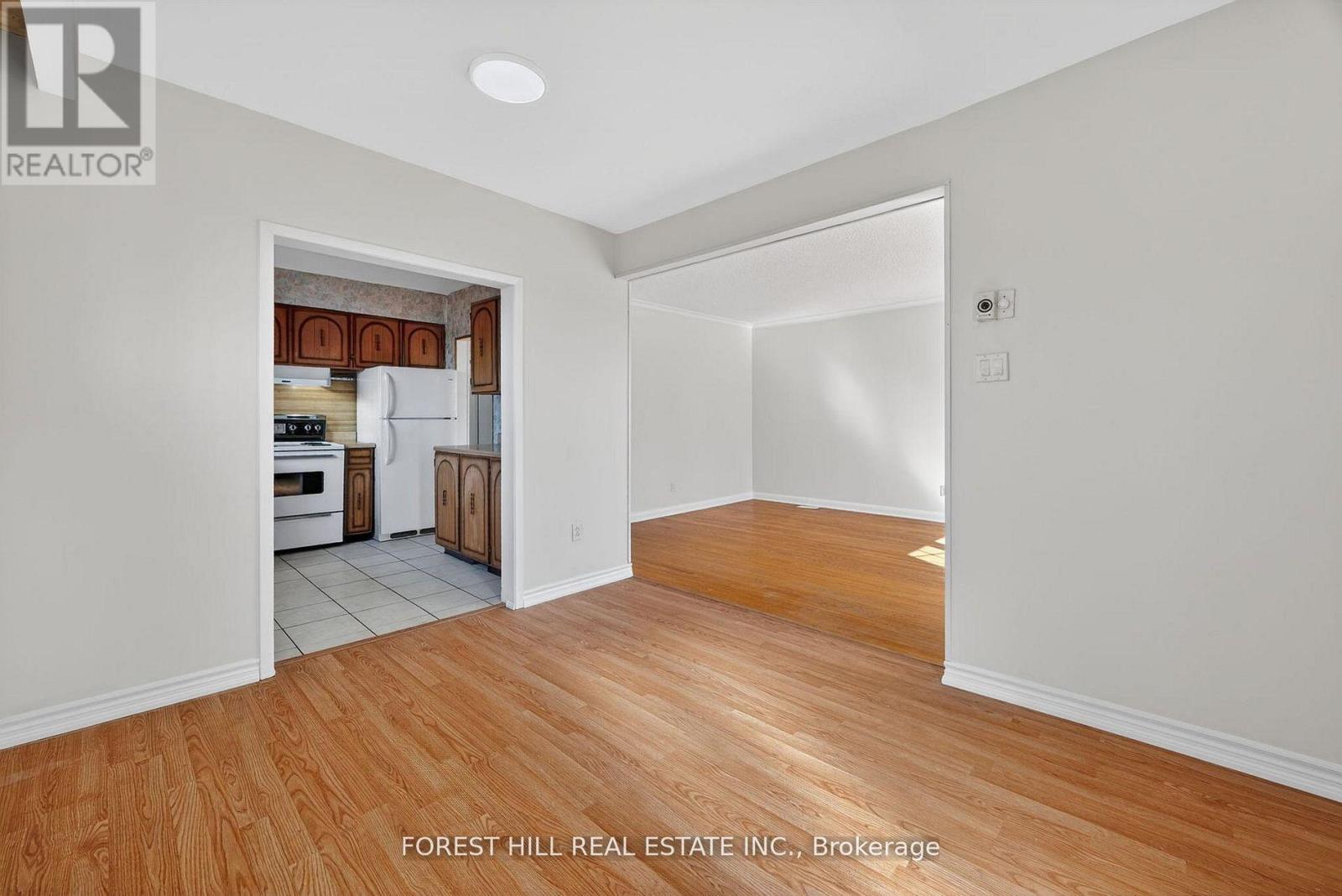 14 Stephenfrank Road, Toronto, Ontario  M1P 3W3 - Photo 5 - E13064652