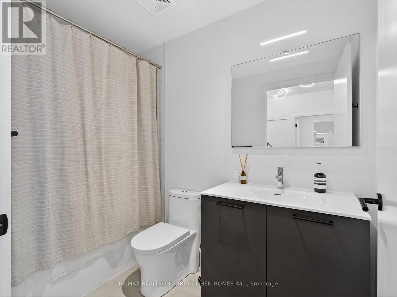 704 - 200 Sudbury Street, Toronto, Ontario  M6J 0H1 - Photo 26 - C13002424