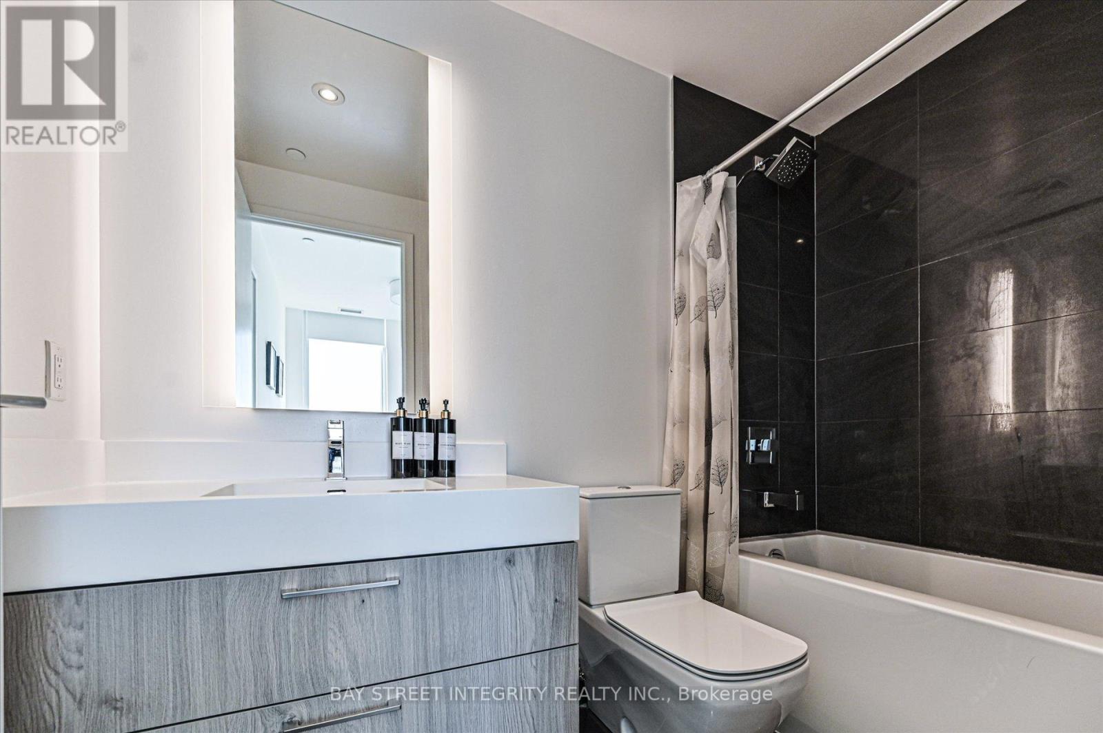 3208 - 1 Yorkville Avenue, Toronto, Ontario  M4W 0B1 - Photo 19 - C13064140