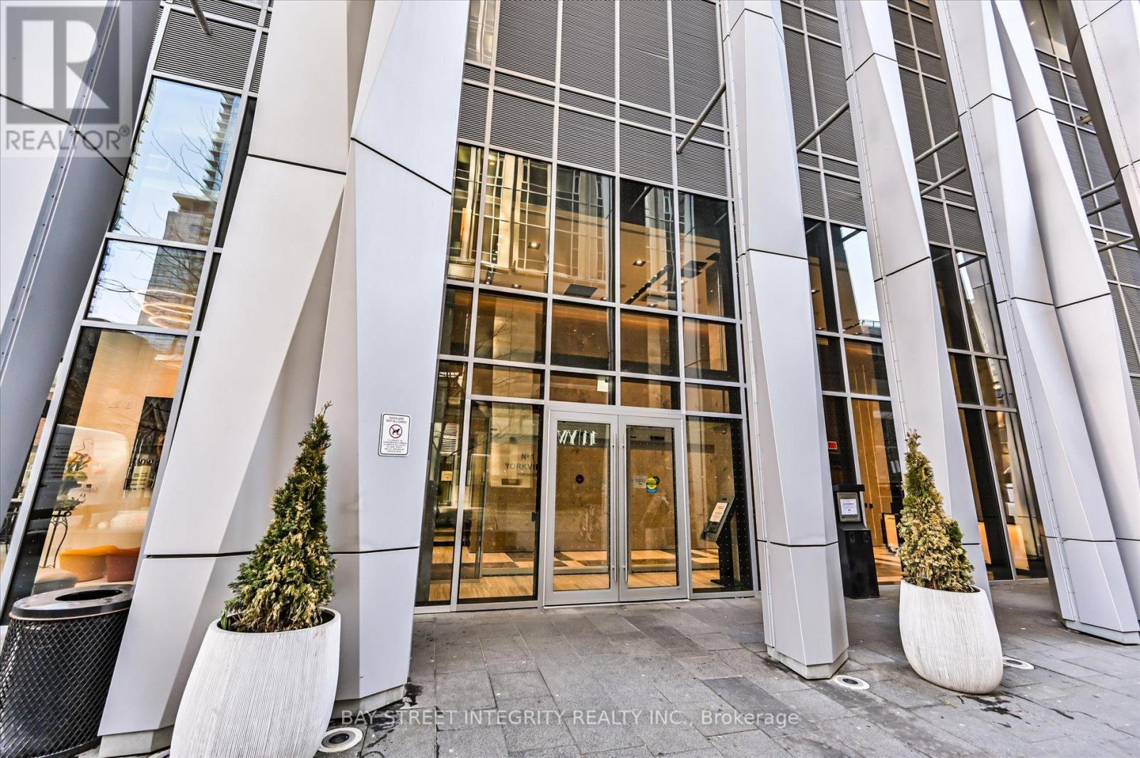 3208 - 1 Yorkville Avenue, Toronto, Ontario  M4W 0B1 - Photo 3 - C13064140