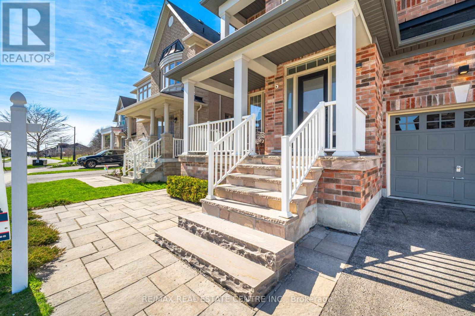 146 Riding Mountain Drive, Richmond Hill, Ontario  L4E 0T9 - Photo 2 - N13064572