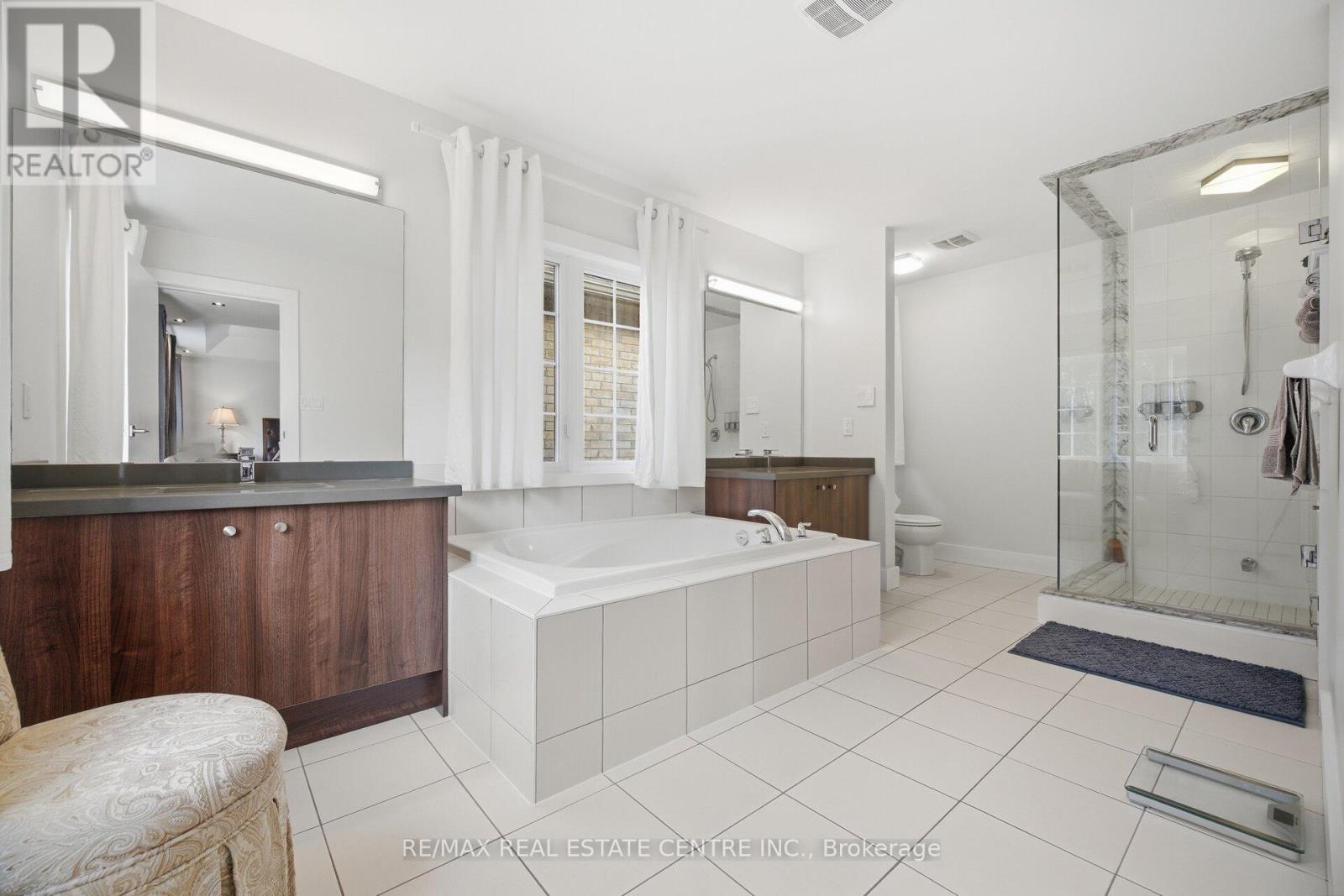 146 Riding Mountain Drive, Richmond Hill, Ontario  L4E 0T9 - Photo 27 - N13064572