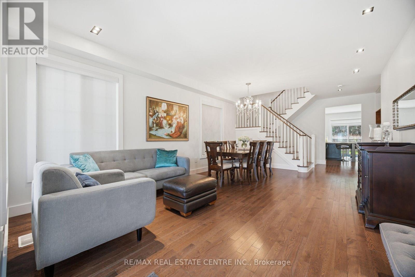 146 Riding Mountain Drive, Richmond Hill, Ontario  L4E 0T9 - Photo 7 - N13064572