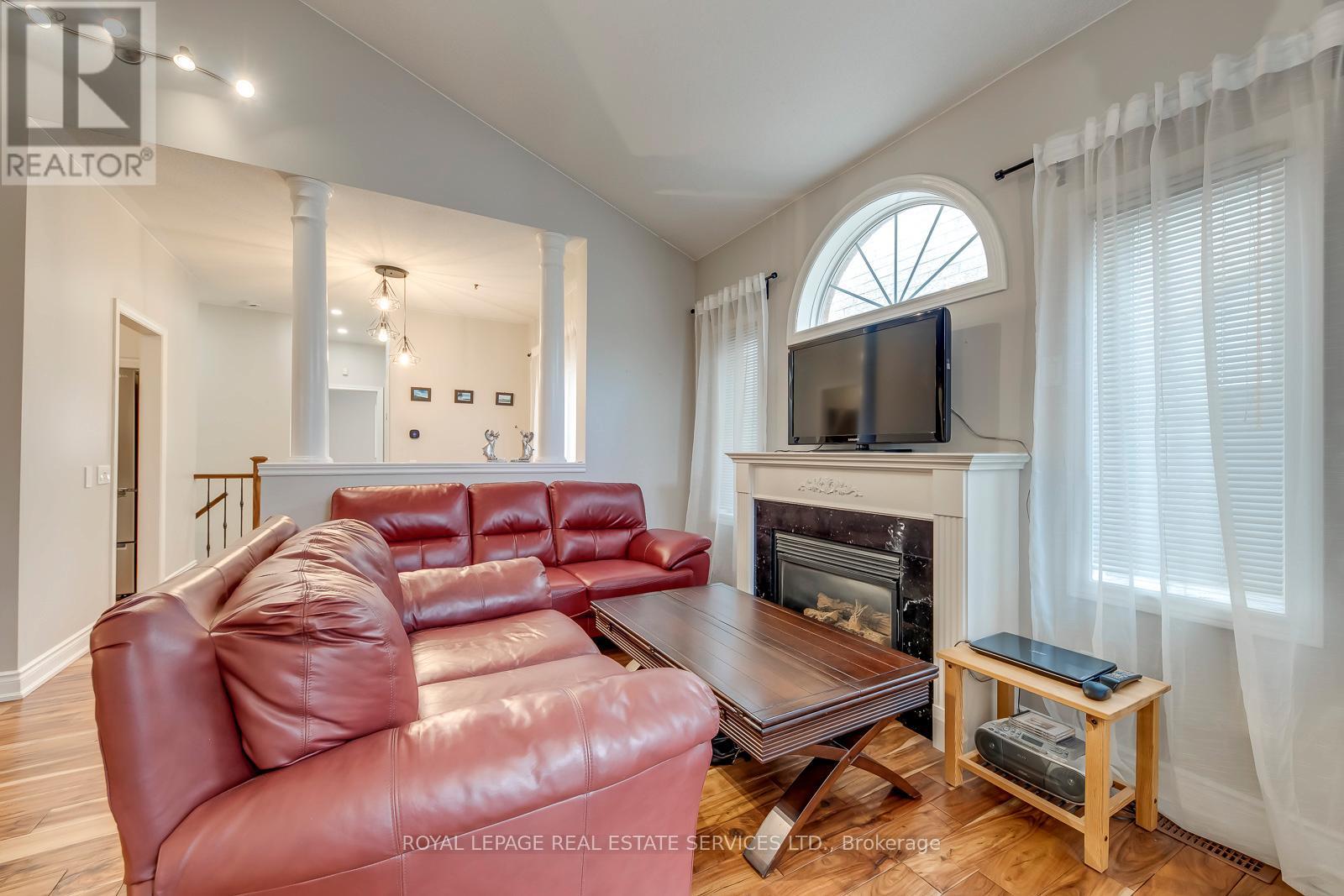 236 Slywood Crescent, Vaughan (Maple), Ontario  L6A 2P9 - Photo 10 - N13064634