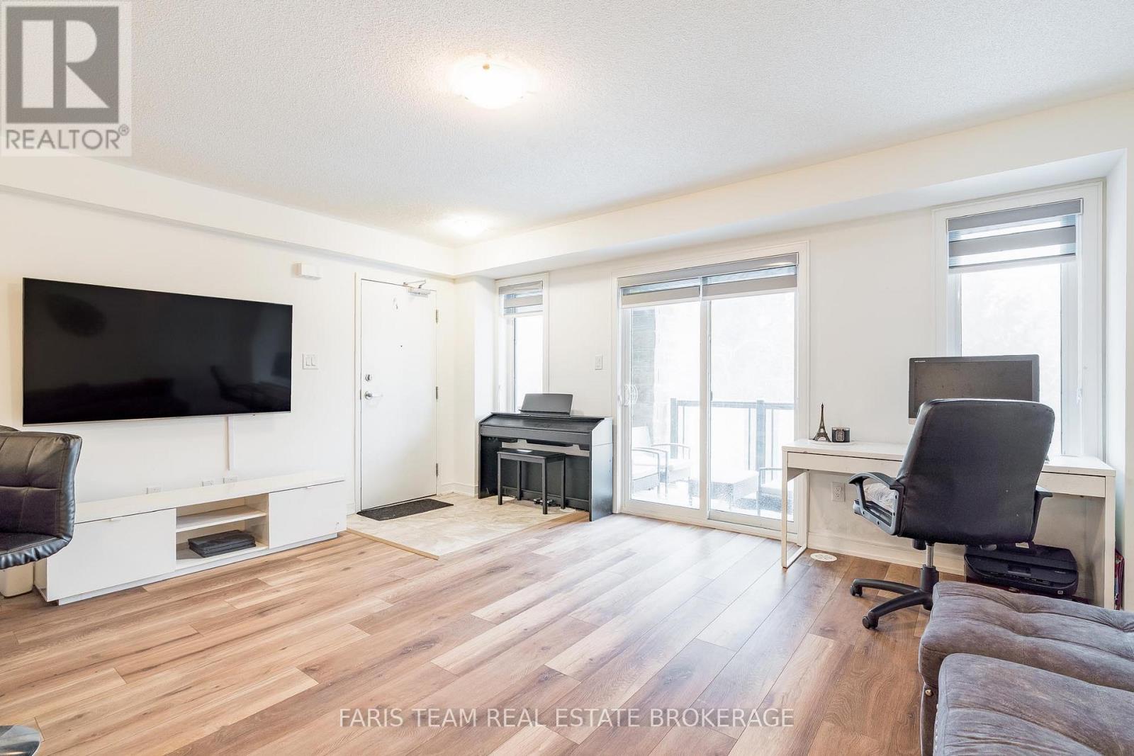 39 Appletree Lane, Barrie, Ontario  L9J 0P1 - Photo 13 - S13064624