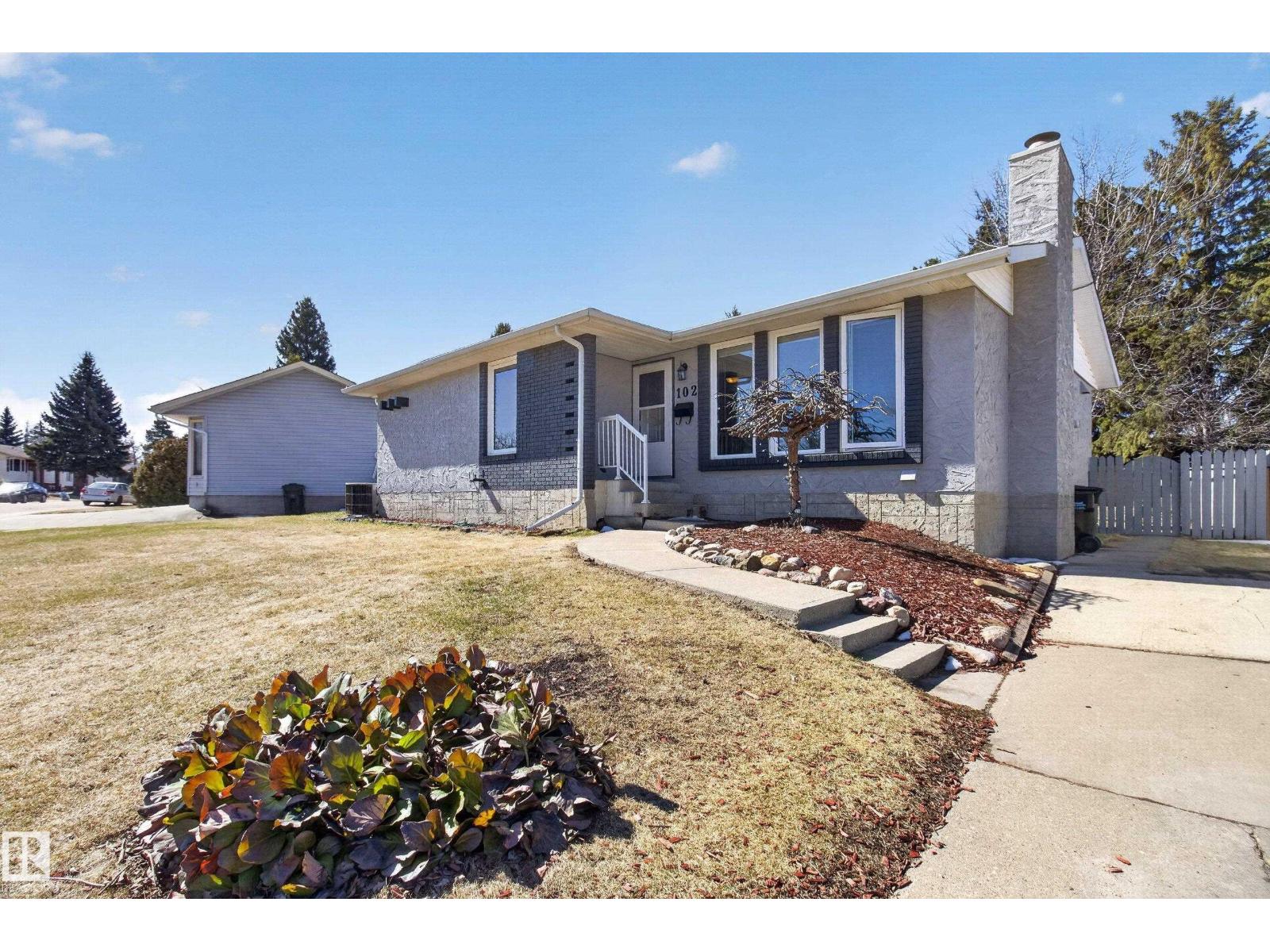 102 GARLAND CR, sherwood park, Alberta