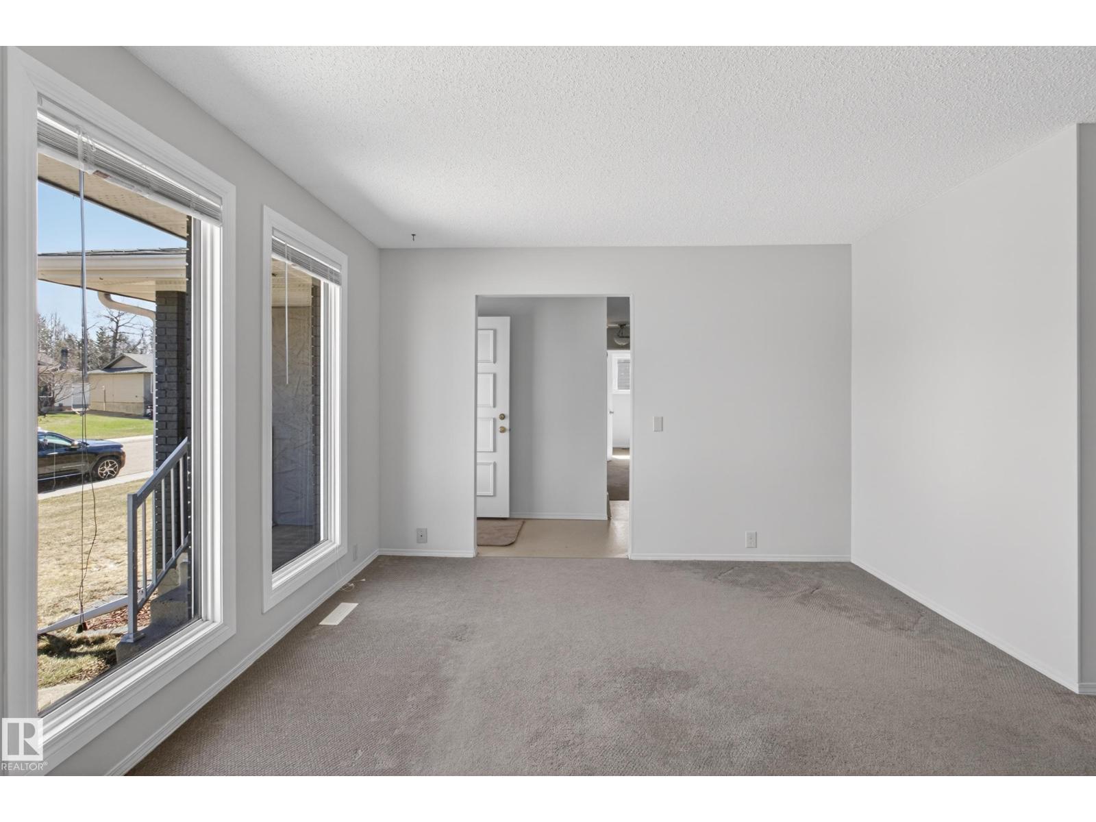 102 Garland Cr, Sherwood Park, Alberta  T8A 2R2 - Photo 4 - E4484955