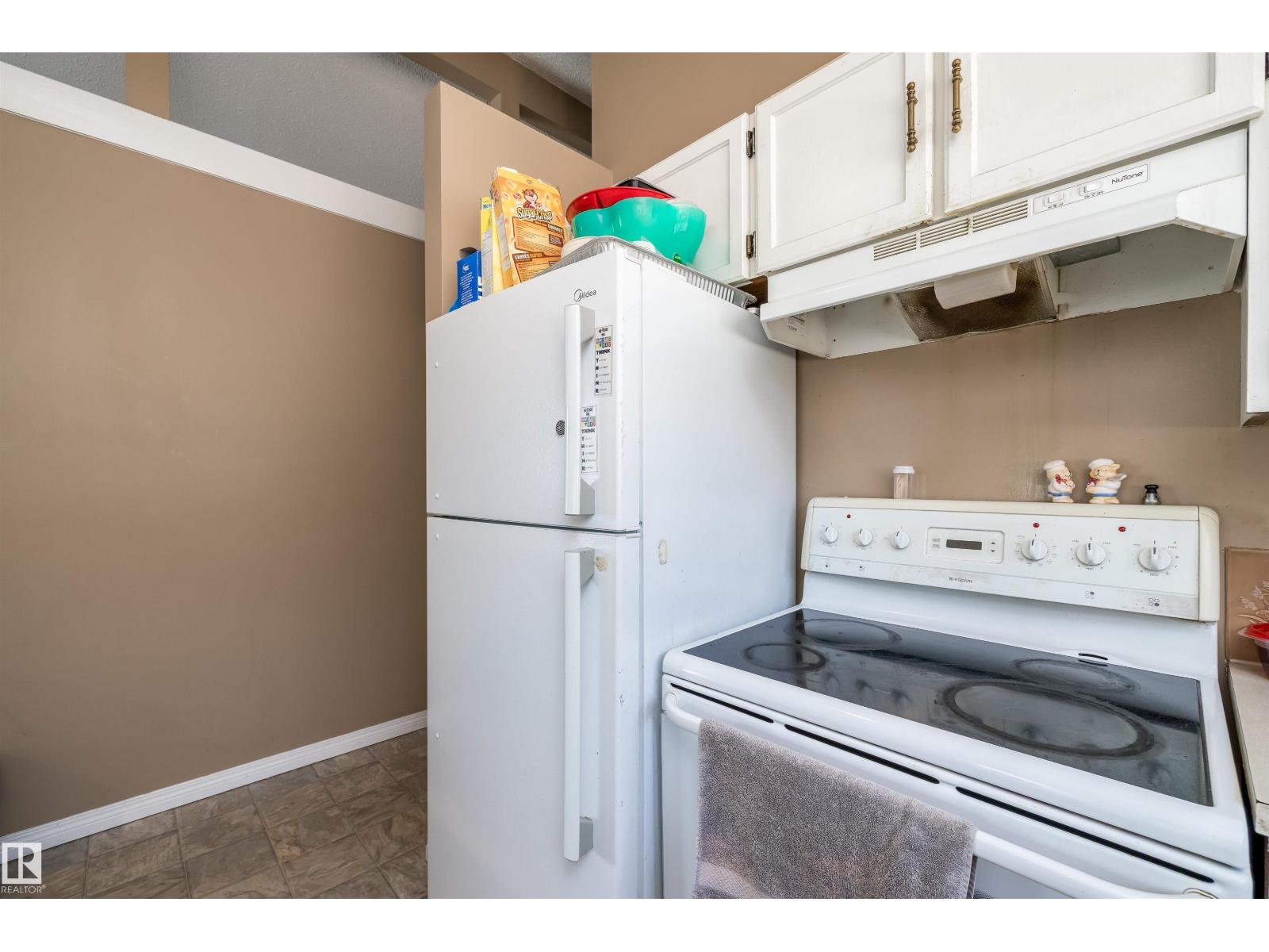 3620 42a Av Nw, Edmonton, Alberta  T6L 4N7 - Photo 12 - E4484956