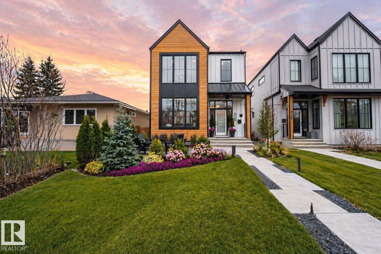 8738 89 AV NW, edmonton, Alberta