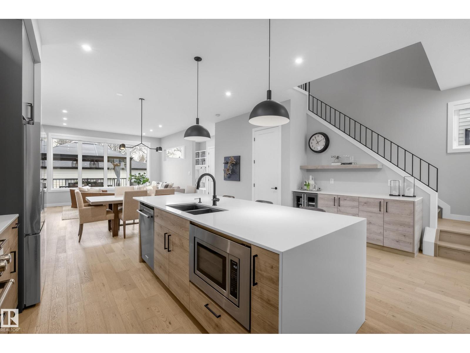 8738 89 Av Nw, Edmonton, Alberta  T6C 1N7 - Photo 10 - E4484957