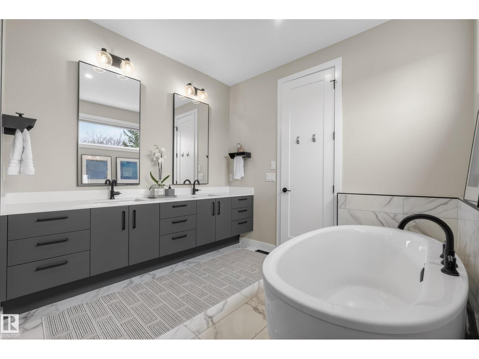 8738 89 Av Nw, Edmonton, Alberta  T6C 1N7 - Photo 33 - E4484957