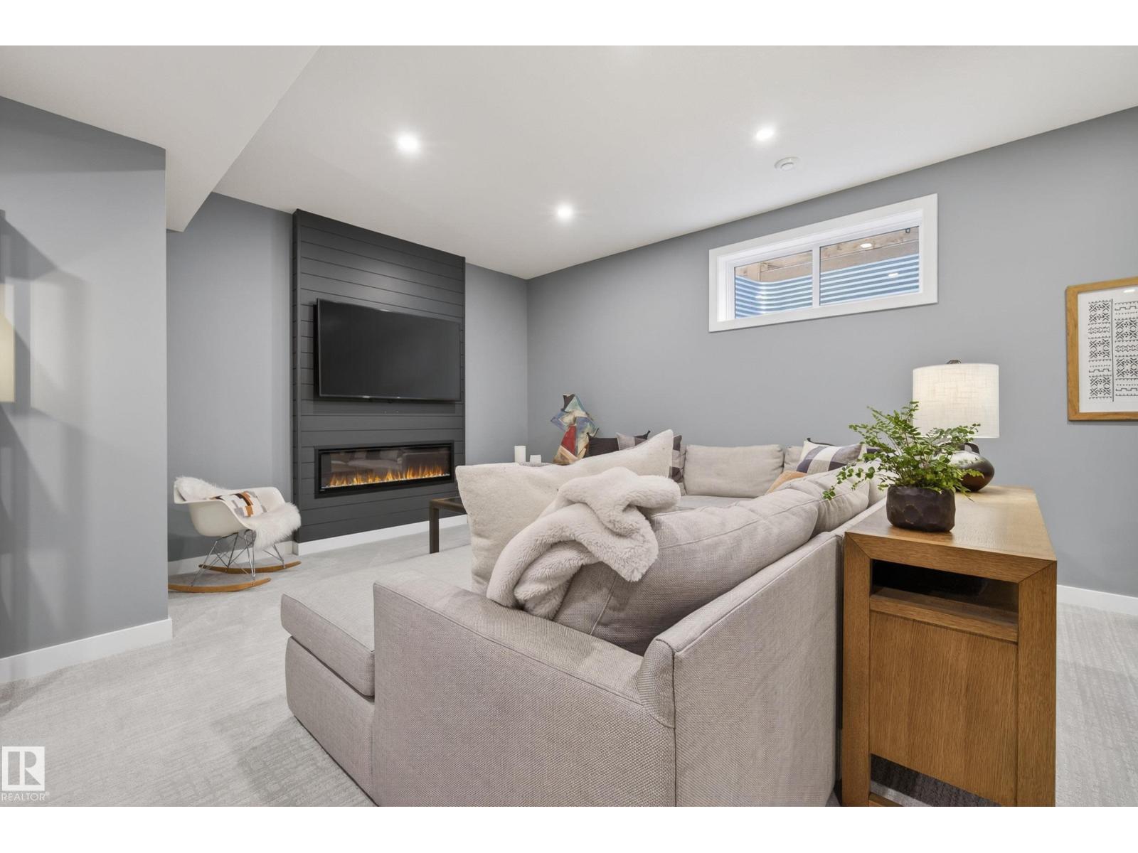 8738 89 Av Nw, Edmonton, Alberta  T6C 1N7 - Photo 44 - E4484957
