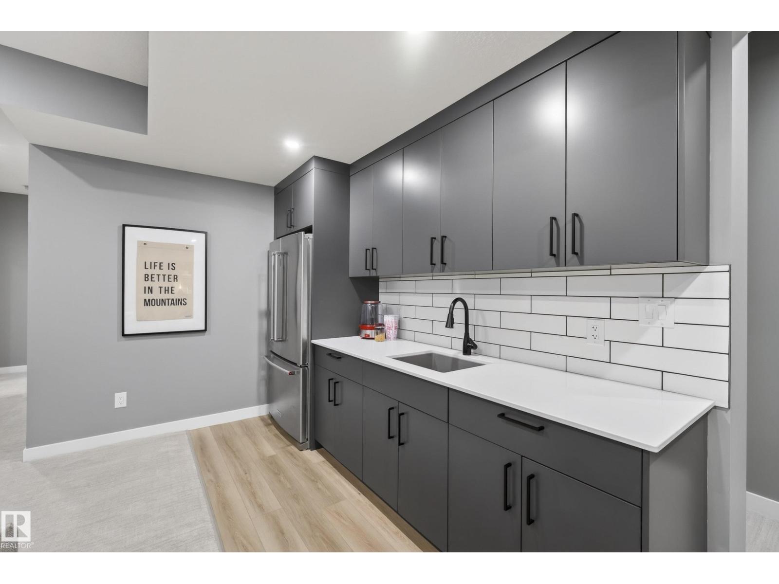 8738 89 Av Nw, Edmonton, Alberta  T6C 1N7 - Photo 48 - E4484957