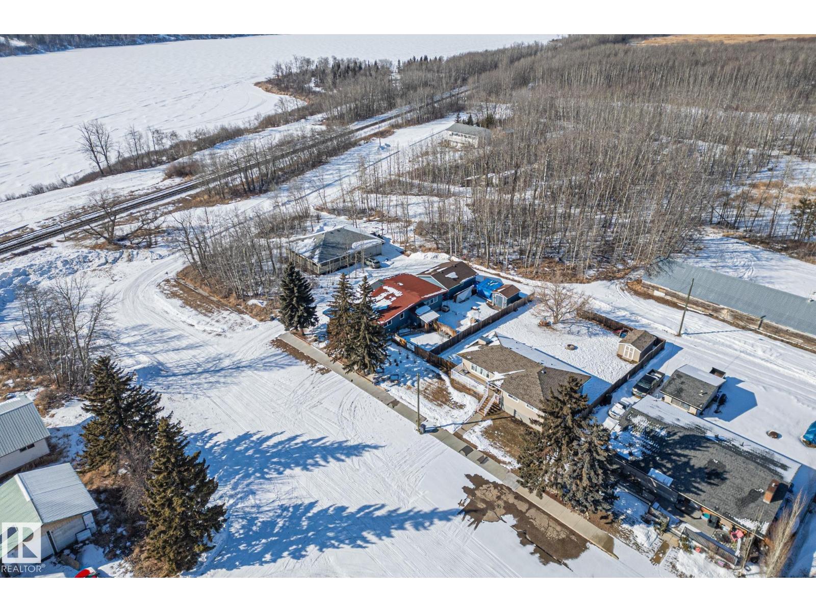 318 Main St, Ferintosh, Alberta  T0B 1M0 - Photo 56 - E4483204