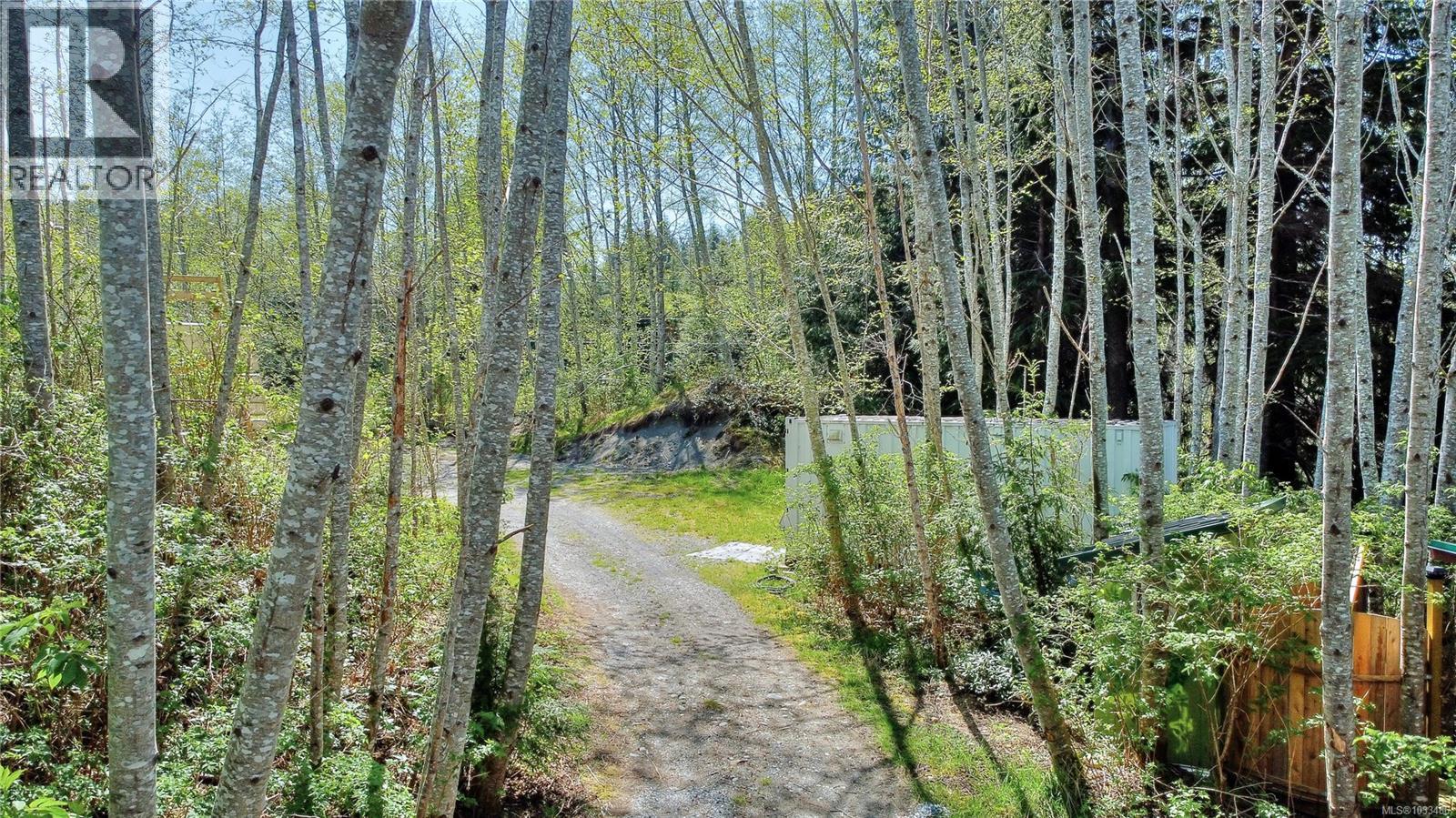 1017 Oliview Dr, Hyde Creek, British Columbia  V0N 2R0 - Photo 11 - 1033486