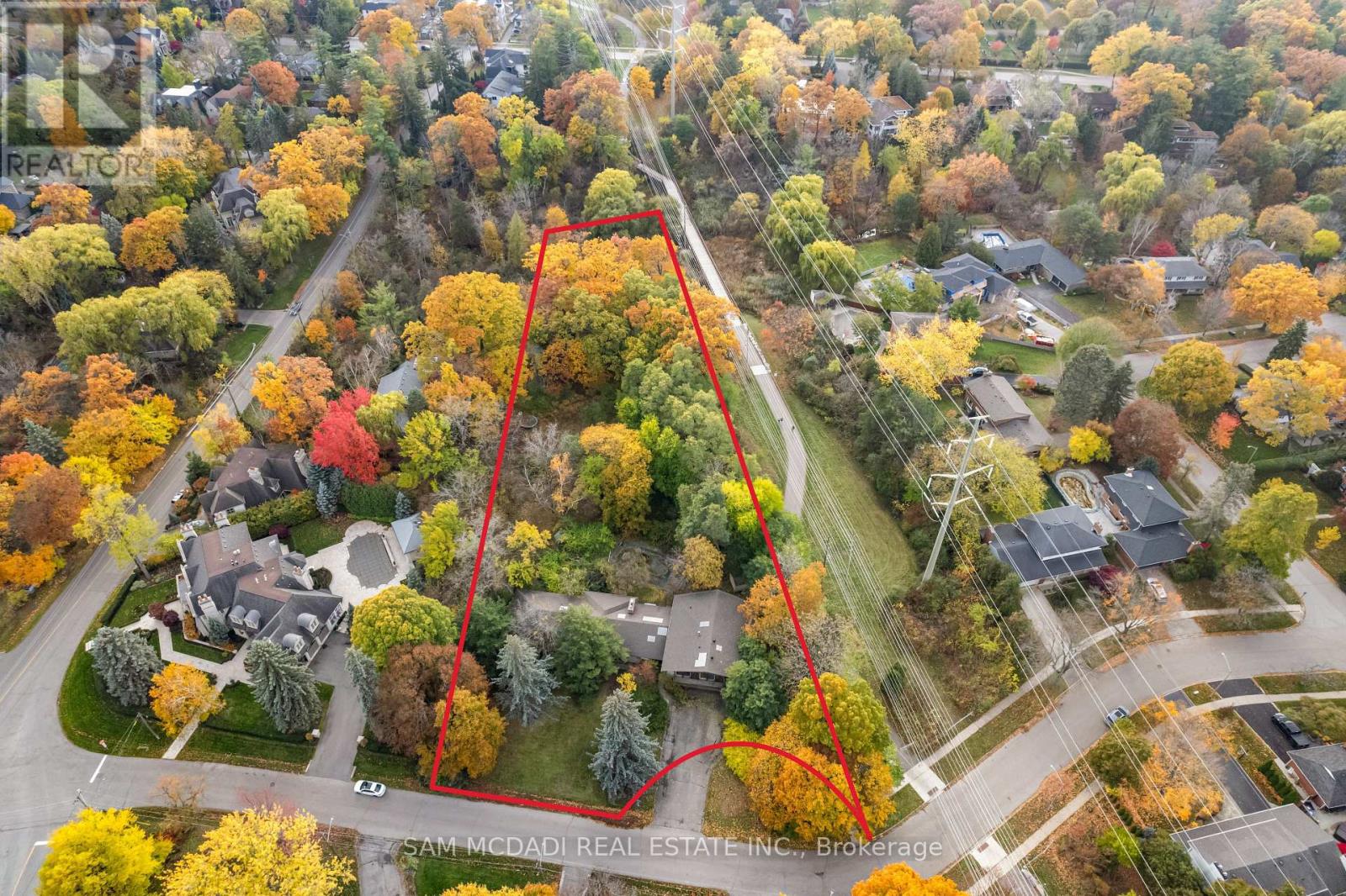 1310 Ravine Drive, Mississauga, Ontario  L5J 3E5 - Photo 4 - W13064520