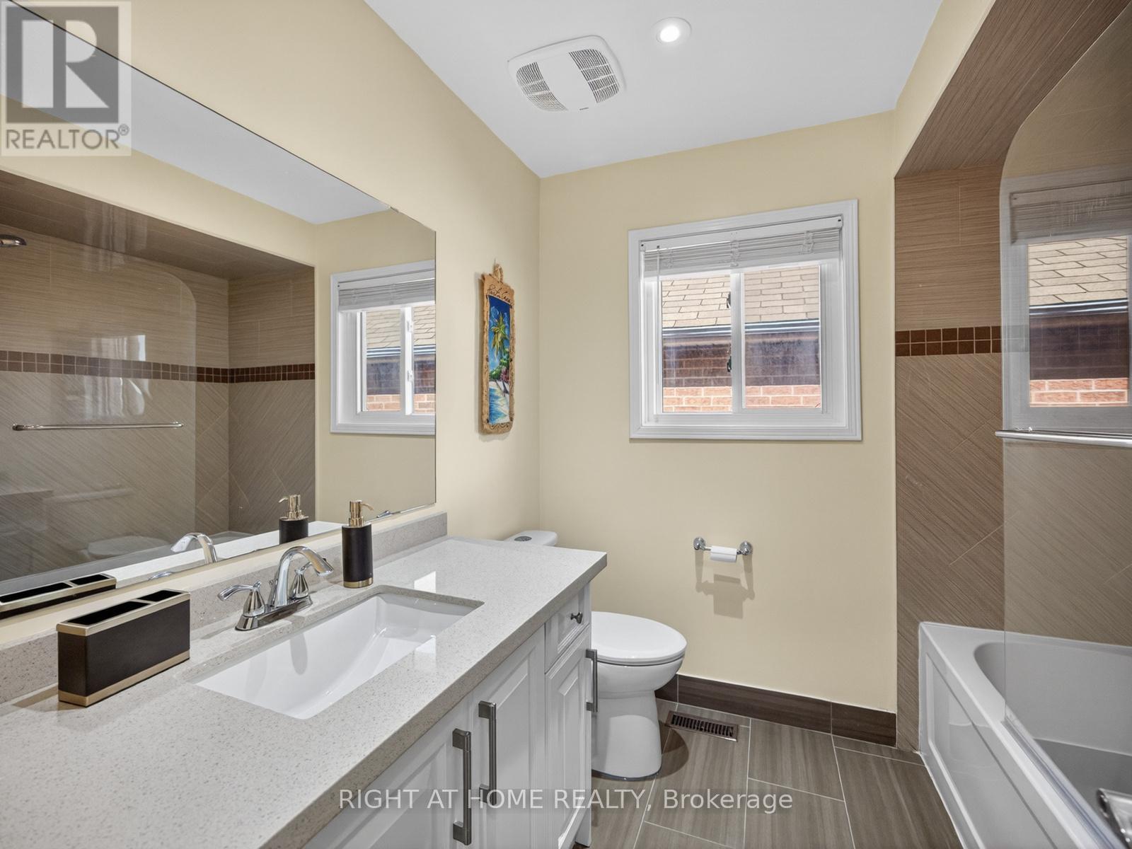 7068 Rosehurst Drive, Mississauga, Ontario  L5N 6Y8 - Photo 33 - W13064528