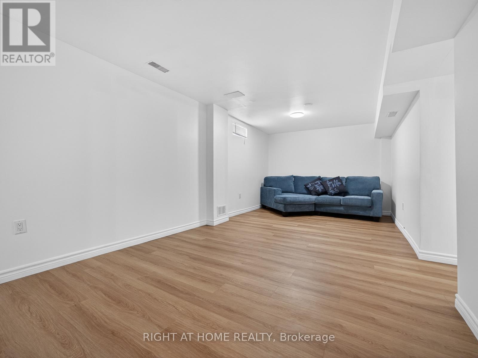 7068 Rosehurst Drive, Mississauga, Ontario  L5N 6Y8 - Photo 38 - W13064528