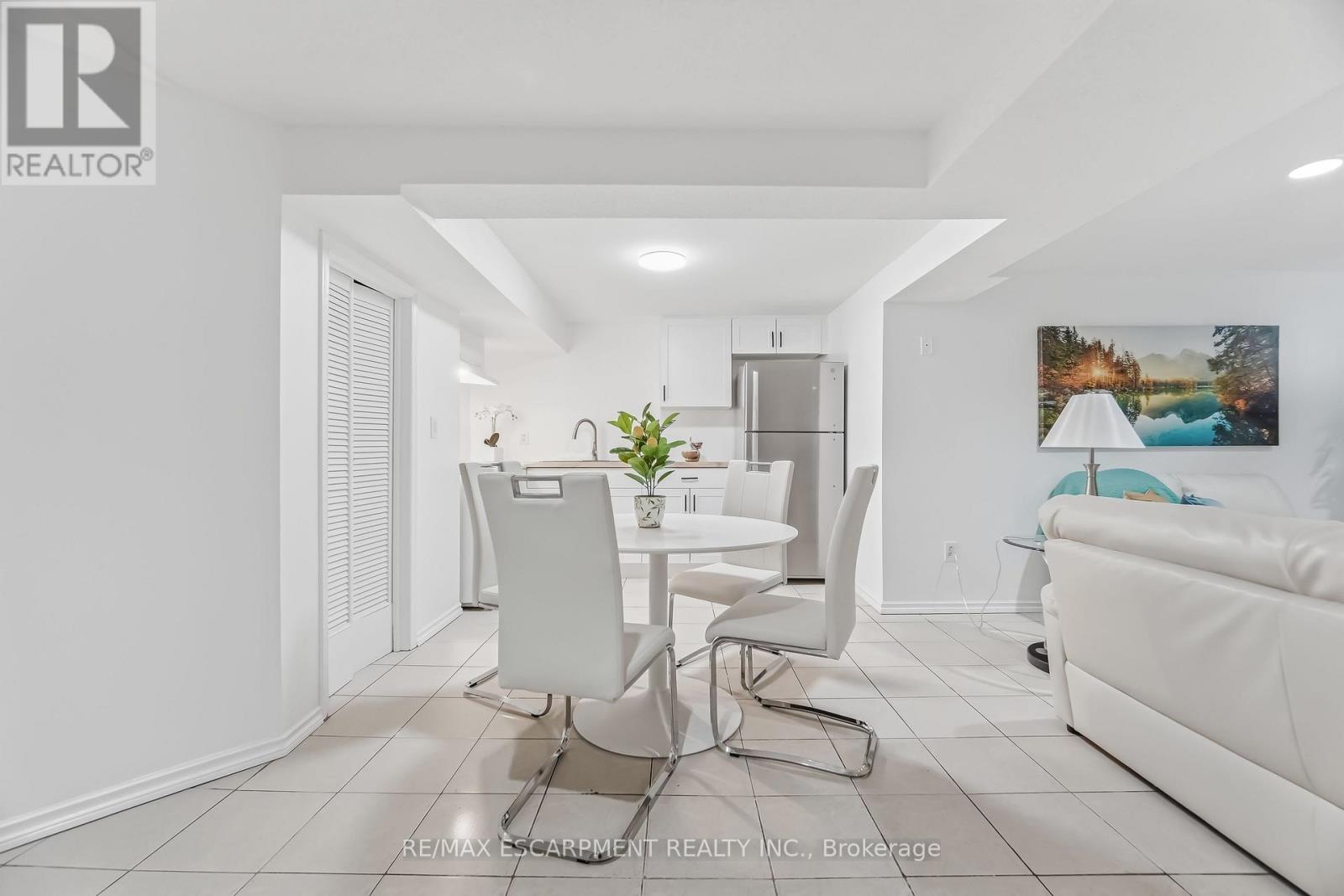 3332 Testimony Square, Mississauga, Ontario  L5B 3G2 - Photo 35 - W13064558