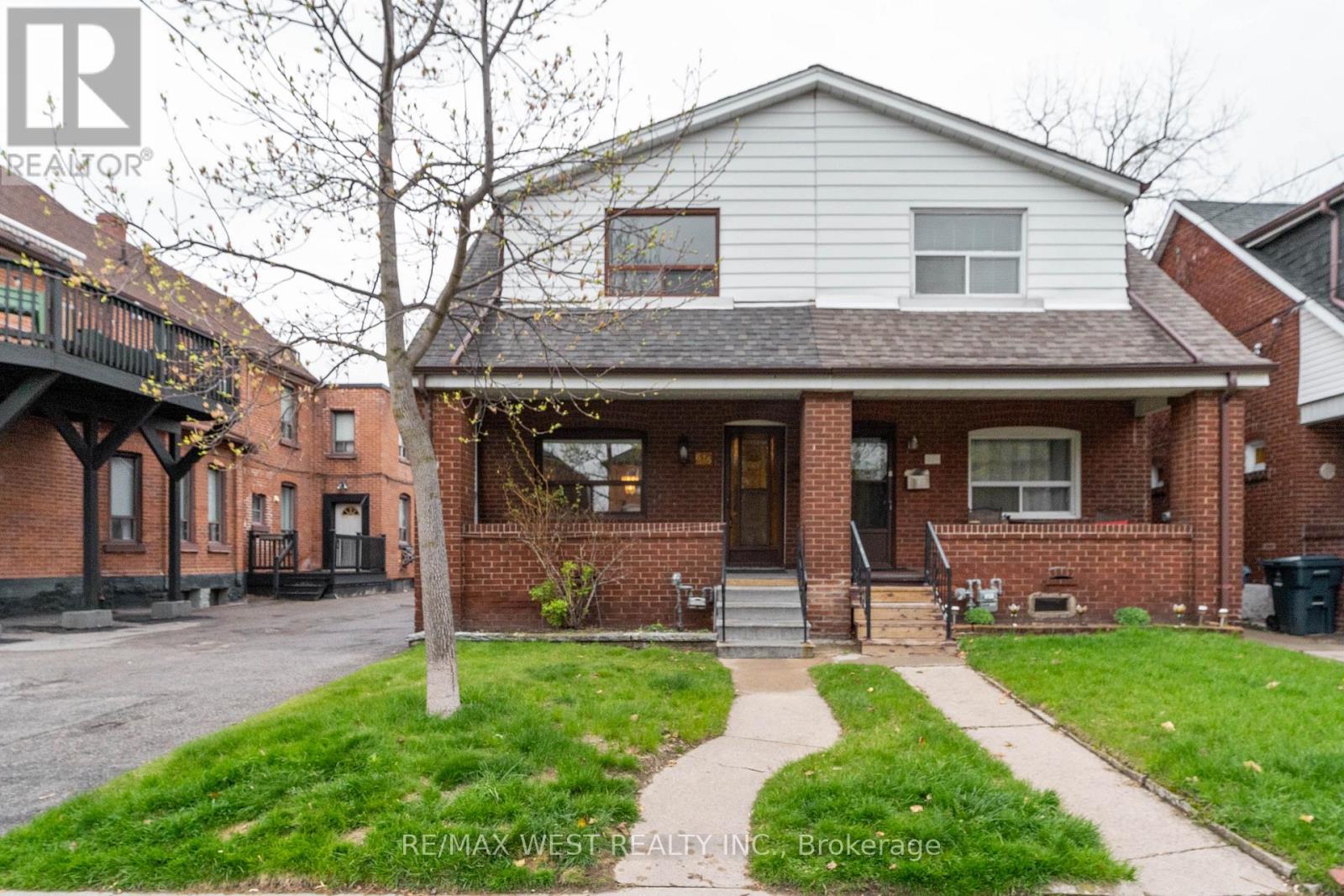 675 DURIE STREET, Toronto, Ontario