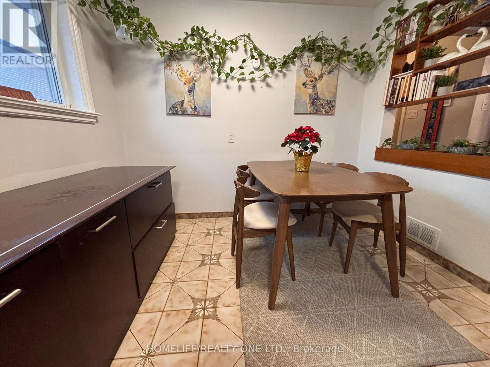 77 Newlin Crescent, Toronto, Ontario  M3L 1X5 - Photo 40 - W13064594