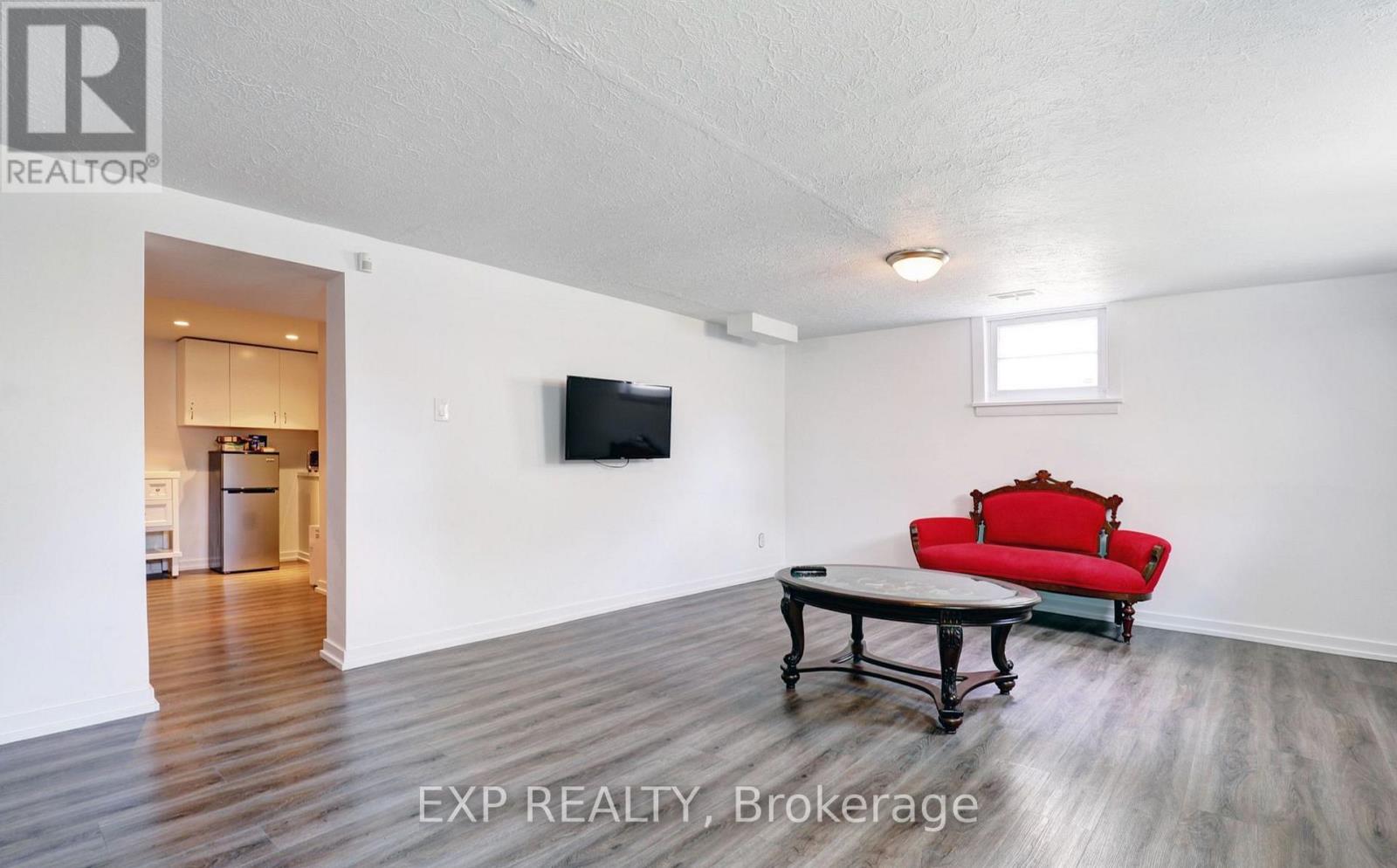 142 Thompson Avenue, Toronto, Ontario  M8Z 3V2 - Photo 17 - W13064606