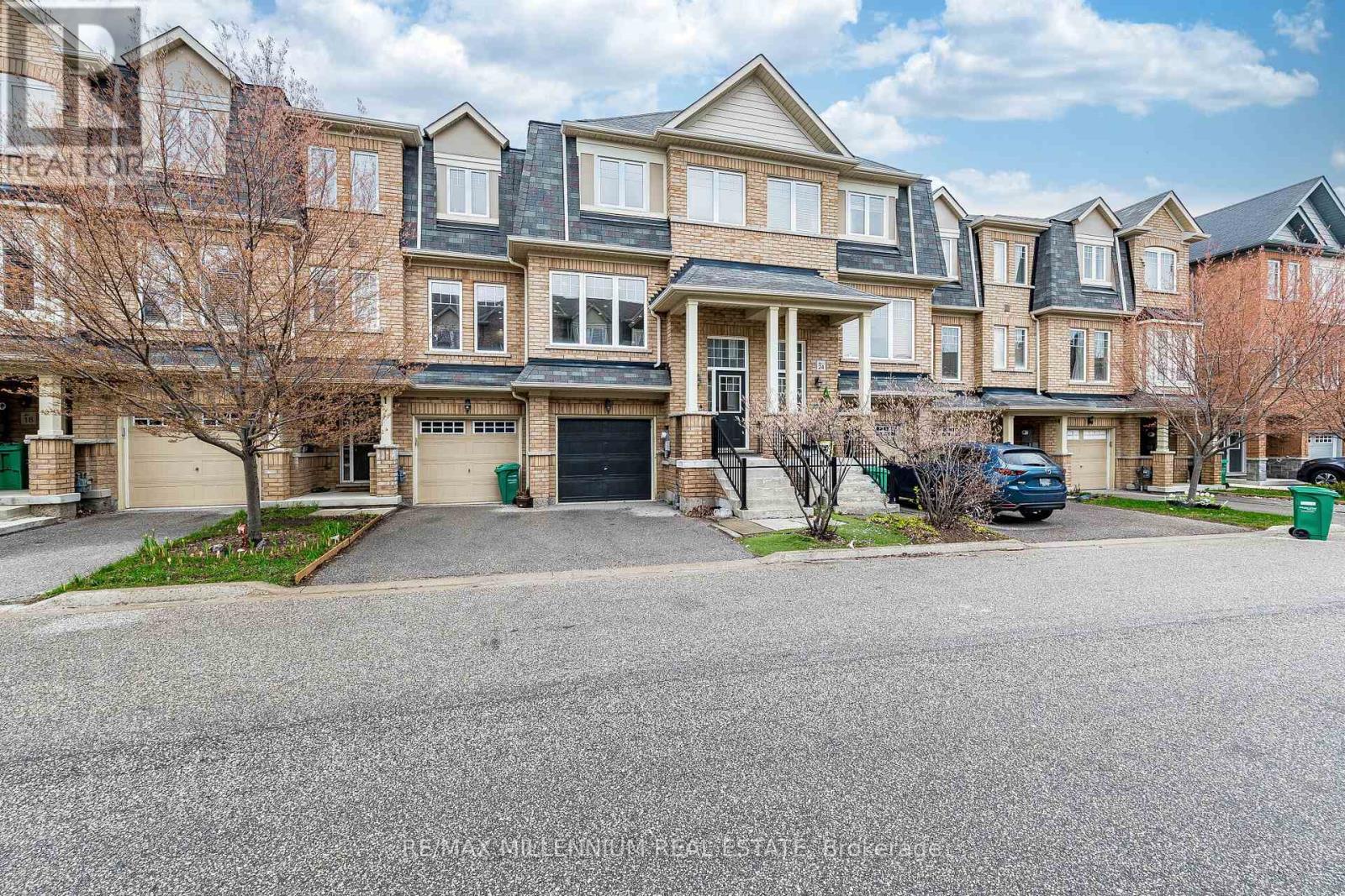 22 MAGDALENE CRESCENT, Brampton, Ontario
