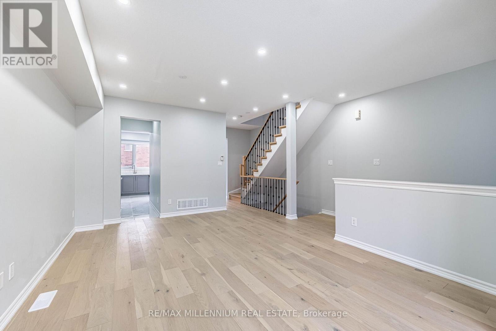 22 Magdalene Crescent, Brampton, Ontario  L6Z 0G8 - Photo 11 - W13064632