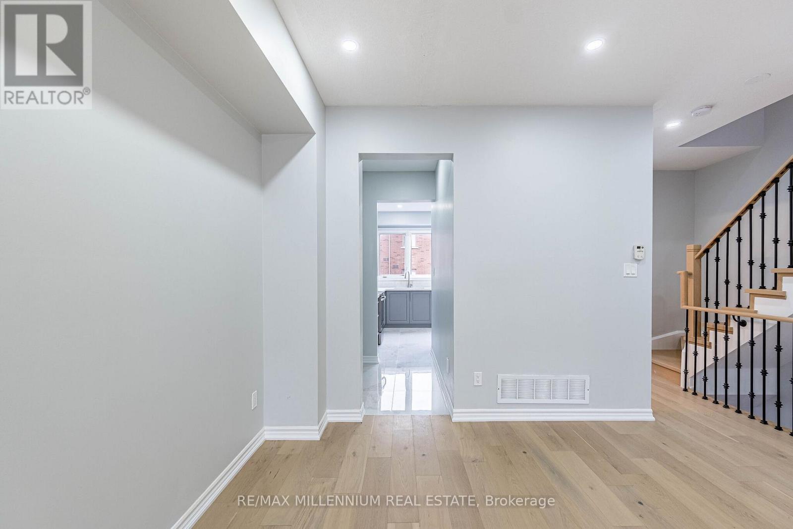22 Magdalene Crescent, Brampton, Ontario  L6Z 0G8 - Photo 13 - W13064632