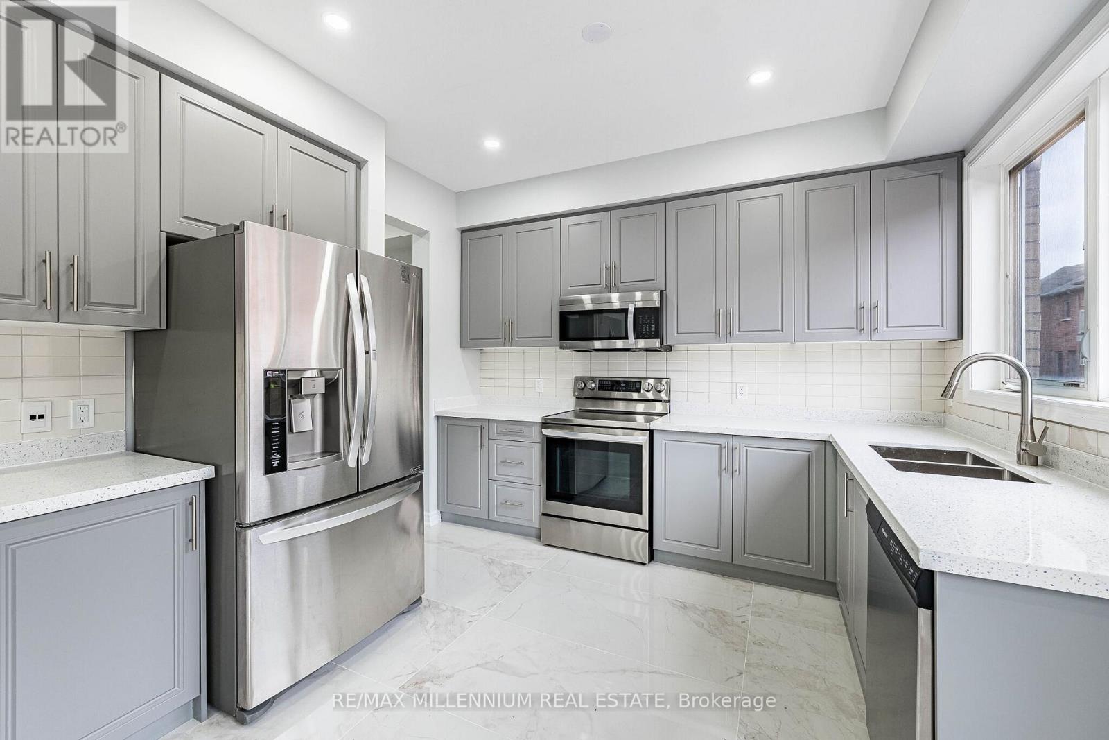 22 Magdalene Crescent, Brampton, Ontario  L6Z 0G8 - Photo 21 - W13064632