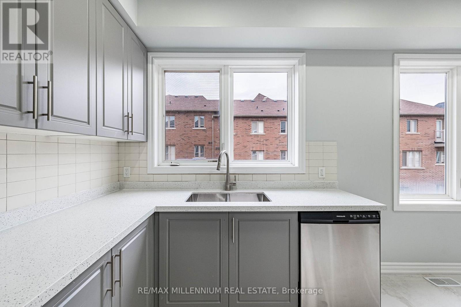 22 Magdalene Crescent, Brampton, Ontario  L6Z 0G8 - Photo 23 - W13064632