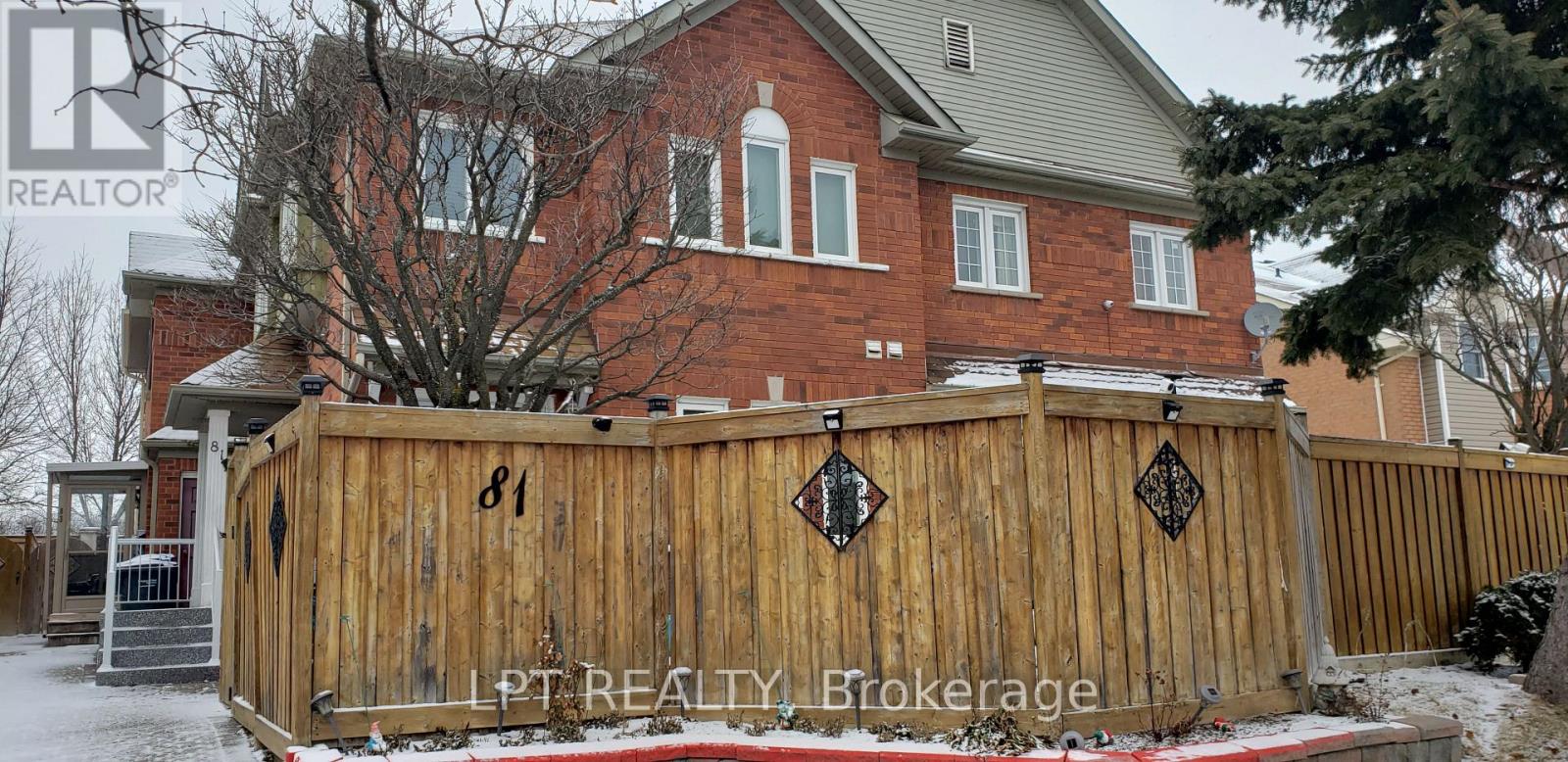 81 Shady Pine Circle, Brampton, Ontario  L6R 1K3 - Photo 2 - W13064736