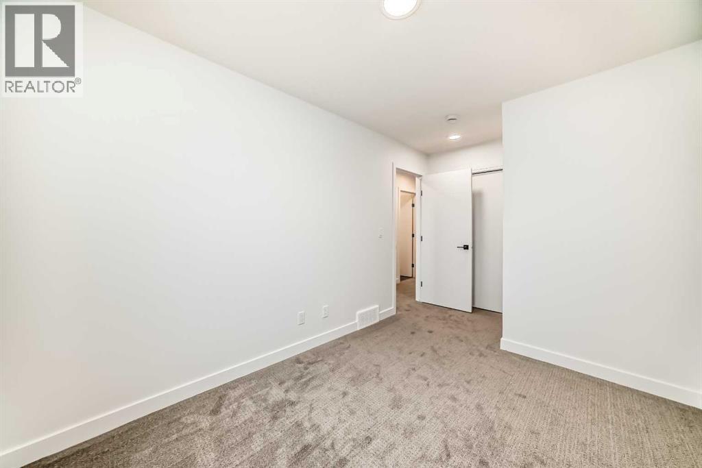 86 Heirloom Passage SE, Calgary, Alberta  T3S 0K1 - Photo 27 - A2295919